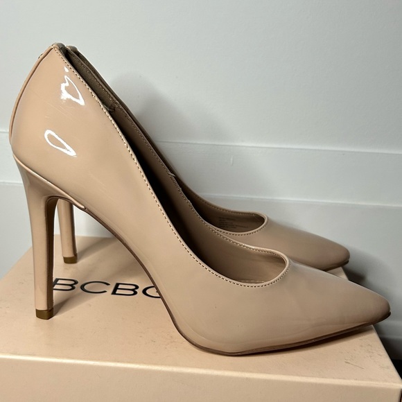 BCBGeneration - BCBGeneration Women Heidi Smooth Patent Shell Pumps - Picture 4 of 6